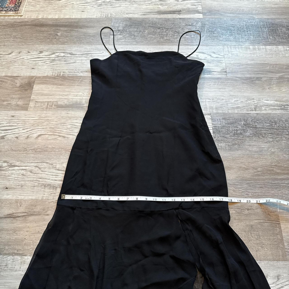 dresses - Picture 5 of 8